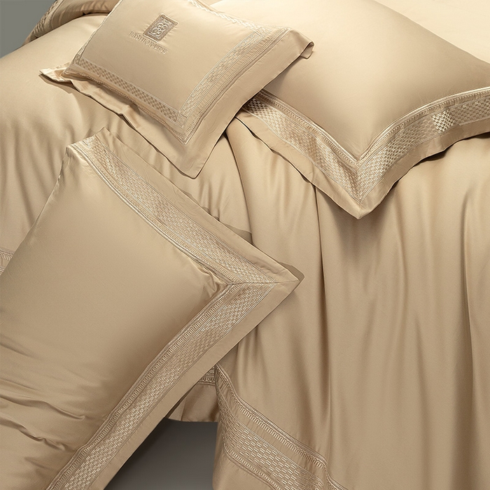 91家纺网 家纺一手货源 找家纺 诗黛尔 2025秋冬新款长绒棉刺绣四件套-罗意威系列 卡其色