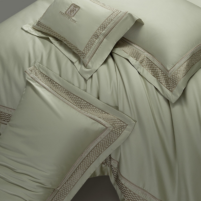 91家纺网 家纺一手货源 找家纺 诗黛尔 2025秋冬新款长绒棉刺绣四件套-罗意威系列 油果绿