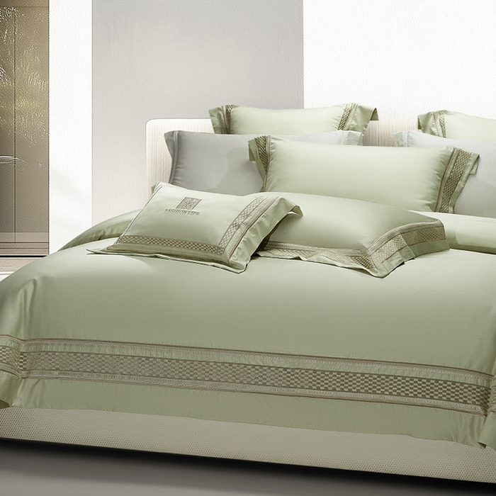 91家纺网 家纺一手货源 找家纺 诗黛尔 2025秋冬新款长绒棉刺绣四件套-罗意威系列 油果绿