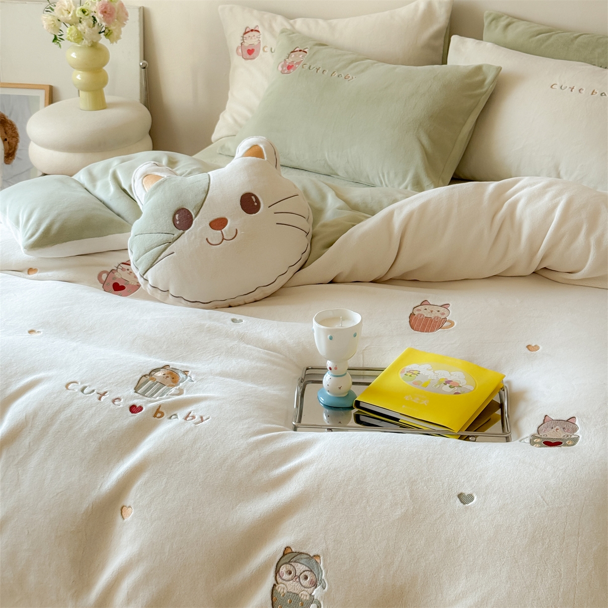 91家纺网 家纺一手货源 找家纺 （总）FORTWO家纺原创设计（FOR TWO家纺） 2025新款230克牛奶绒绣花小清新四件套