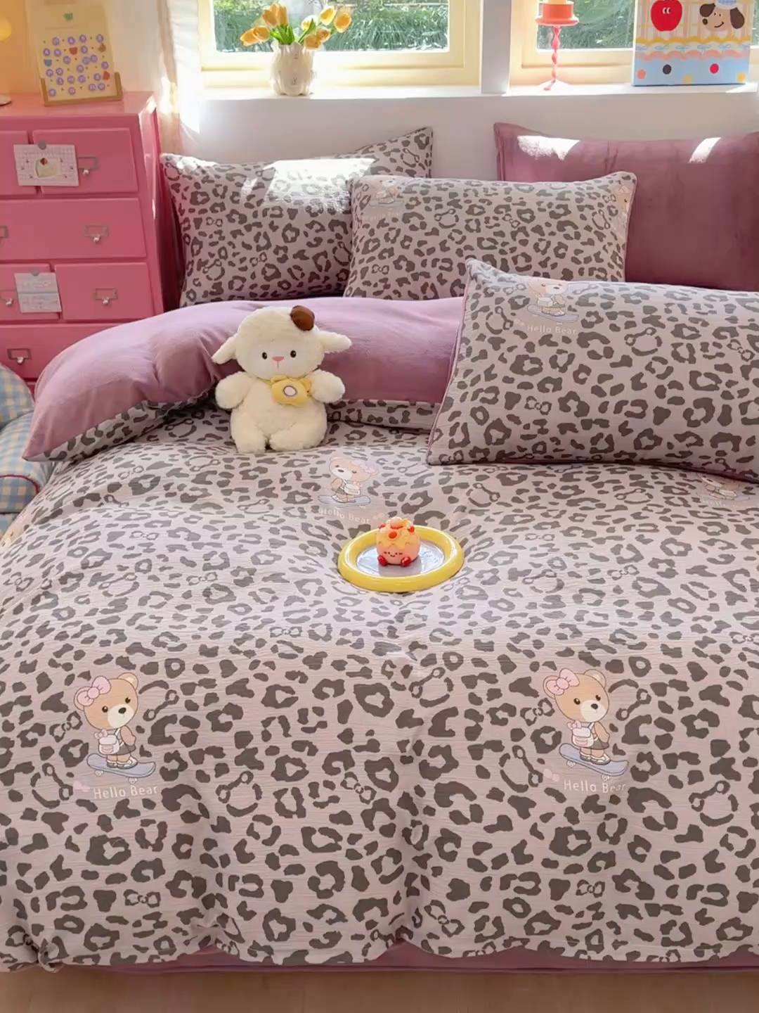 91家纺网 家纺一手货源 找家纺 壹号库家纺 2025新款皱皱纱舒暖绒四件套 豹富-粉