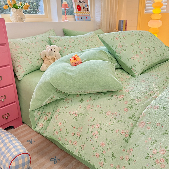 91家纺网 家纺一手货源 找家纺 壹号库家纺 2025新款皱皱纱舒暖绒四件套 木兮绿