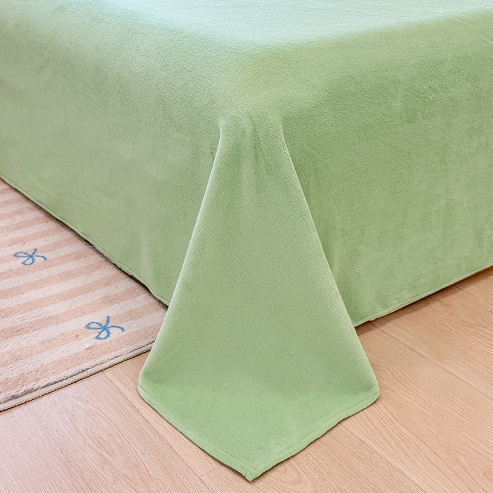 91家纺网 家纺一手货源 找家纺 壹号库家纺 2025新款皱皱纱舒暖绒四件套 木兮绿