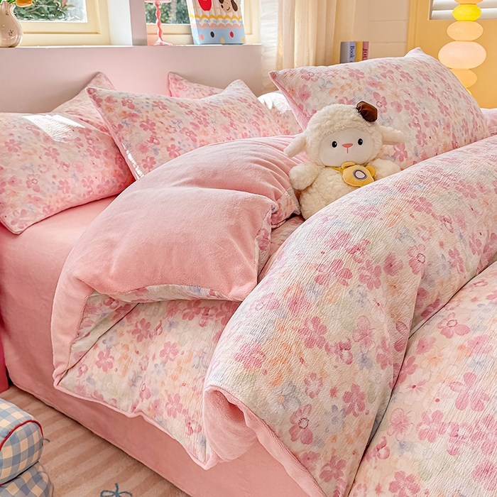 91家纺网 家纺一手货源 找家纺 壹号库家纺 2025新款皱皱纱舒暖绒四件套 十里桃花