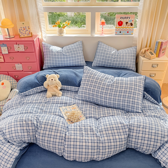 91家纺网 家纺一手货源 找家纺 壹号库家纺 2025新款皱皱纱舒暖绒四件套 无印兰格