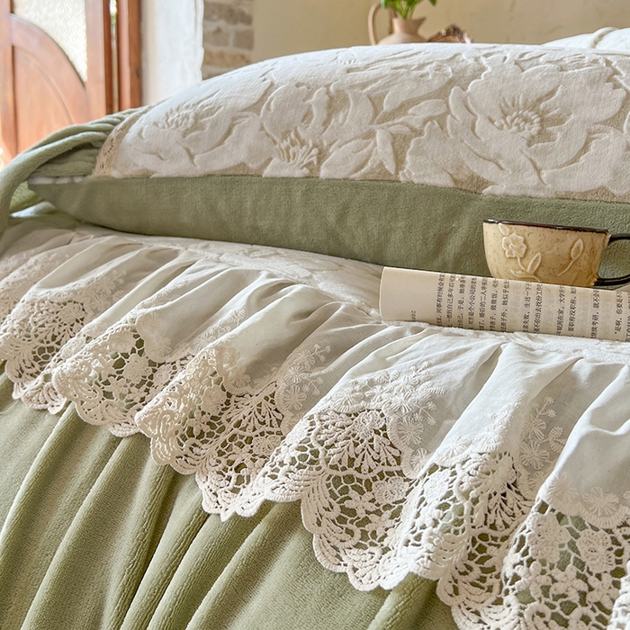 91家纺网 家纺一手货源 找家纺 网红馆（ck家纺） 2025新款牛奶绒雕花绒花边四件套--繁花倾心 繁花倾心-绿