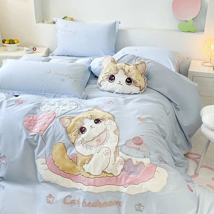 91家纺网 家纺一手货源 找家纺 （总）金绣美居 2025全棉大版卡通贴布绣 春夏新款四件套-布偶猫