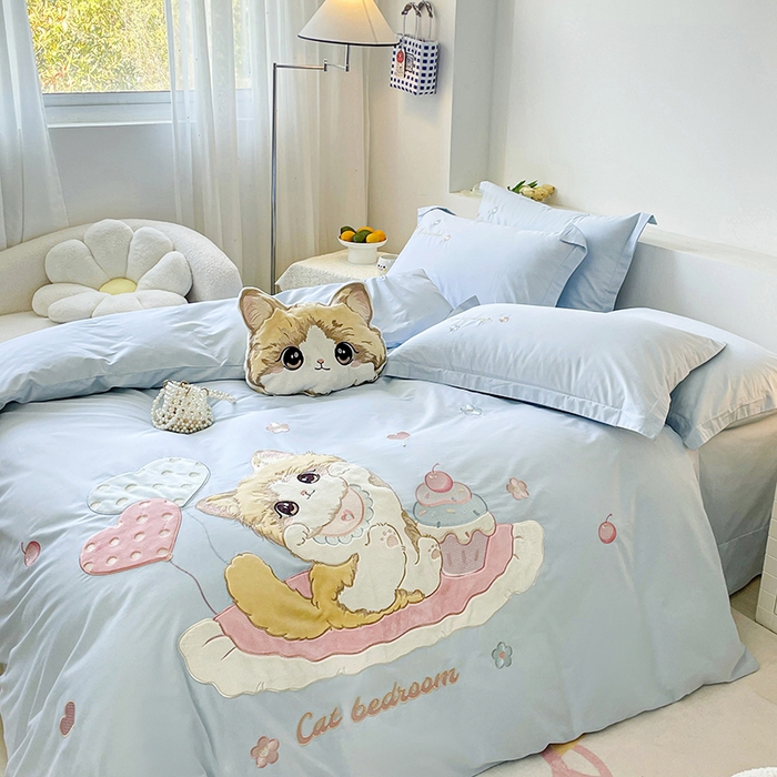 91家纺网 家纺一手货源 找家纺 （总）金绣美居 2025全棉大版卡通贴布绣 春夏新款四件套-布偶猫