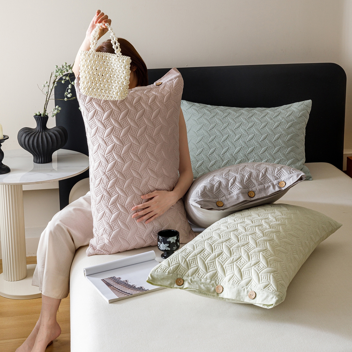 91家纺网 家纺一手货源 找家纺 （总）爱港家纺 2025新款纯色棉麻亚麻枕套加厚绗缝夹棉双面高级枕头套