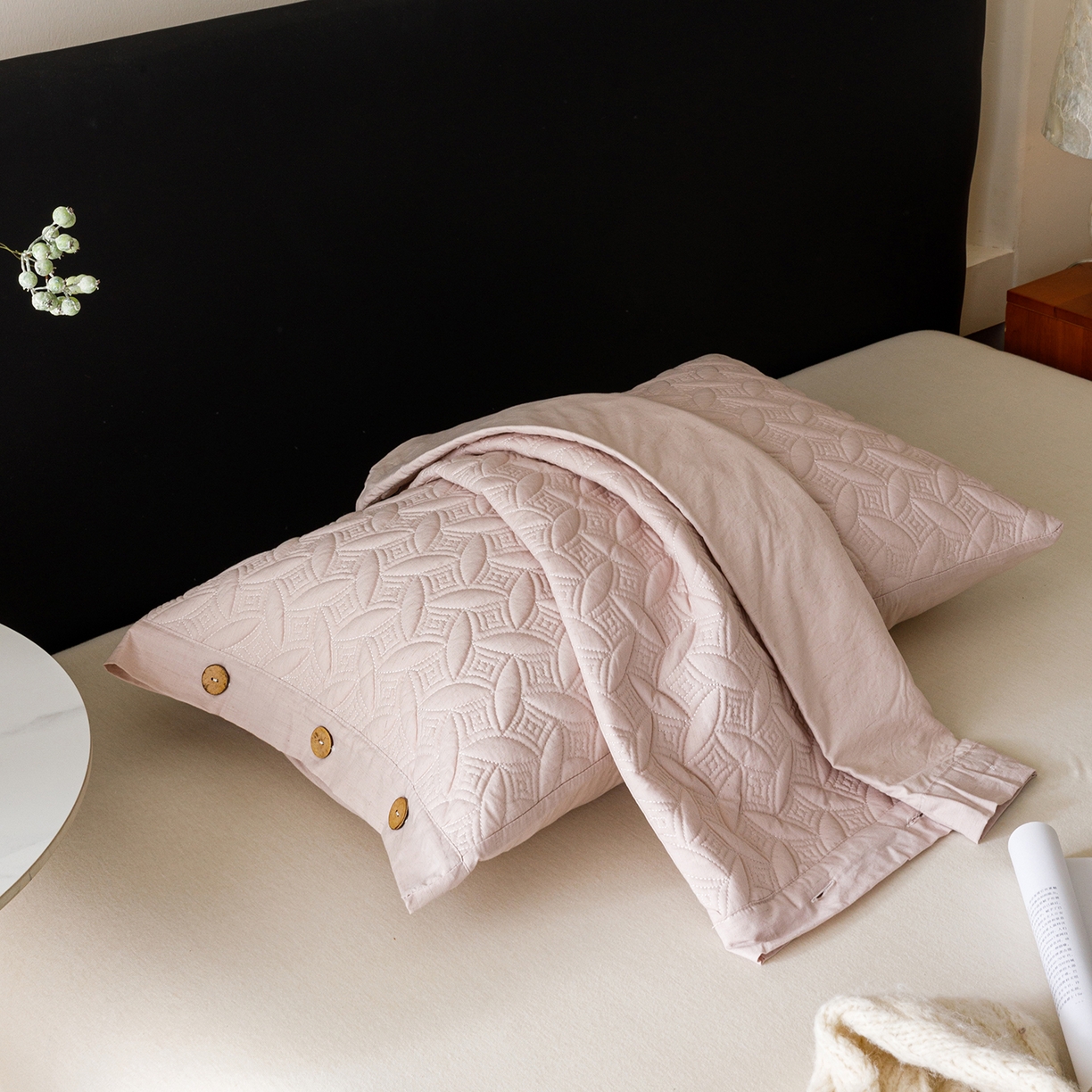 91家纺网 家纺一手货源 找家纺 爱港家纺 2025新款纯色棉麻亚麻枕套加厚绗缝夹棉双面高级枕头套 棉麻-檀粉