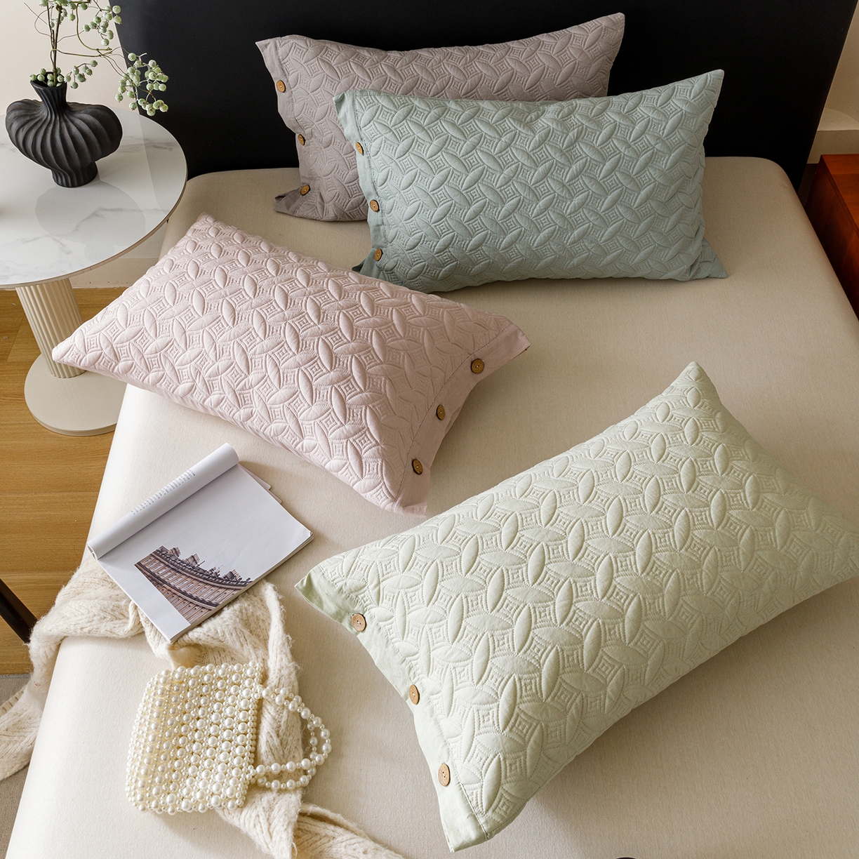 91家纺网 家纺一手货源 找家纺 爱港家纺 2025新款纯色棉麻亚麻枕套加厚绗缝夹棉双面高级枕头套 组合