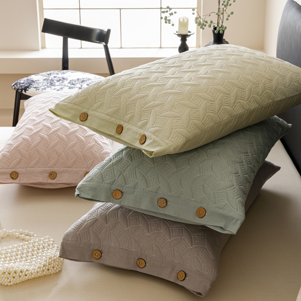 91家纺网 家纺一手货源 找家纺 爱港家纺 2025新款纯色棉麻亚麻枕套加厚绗缝夹棉双面高级枕头套 组合