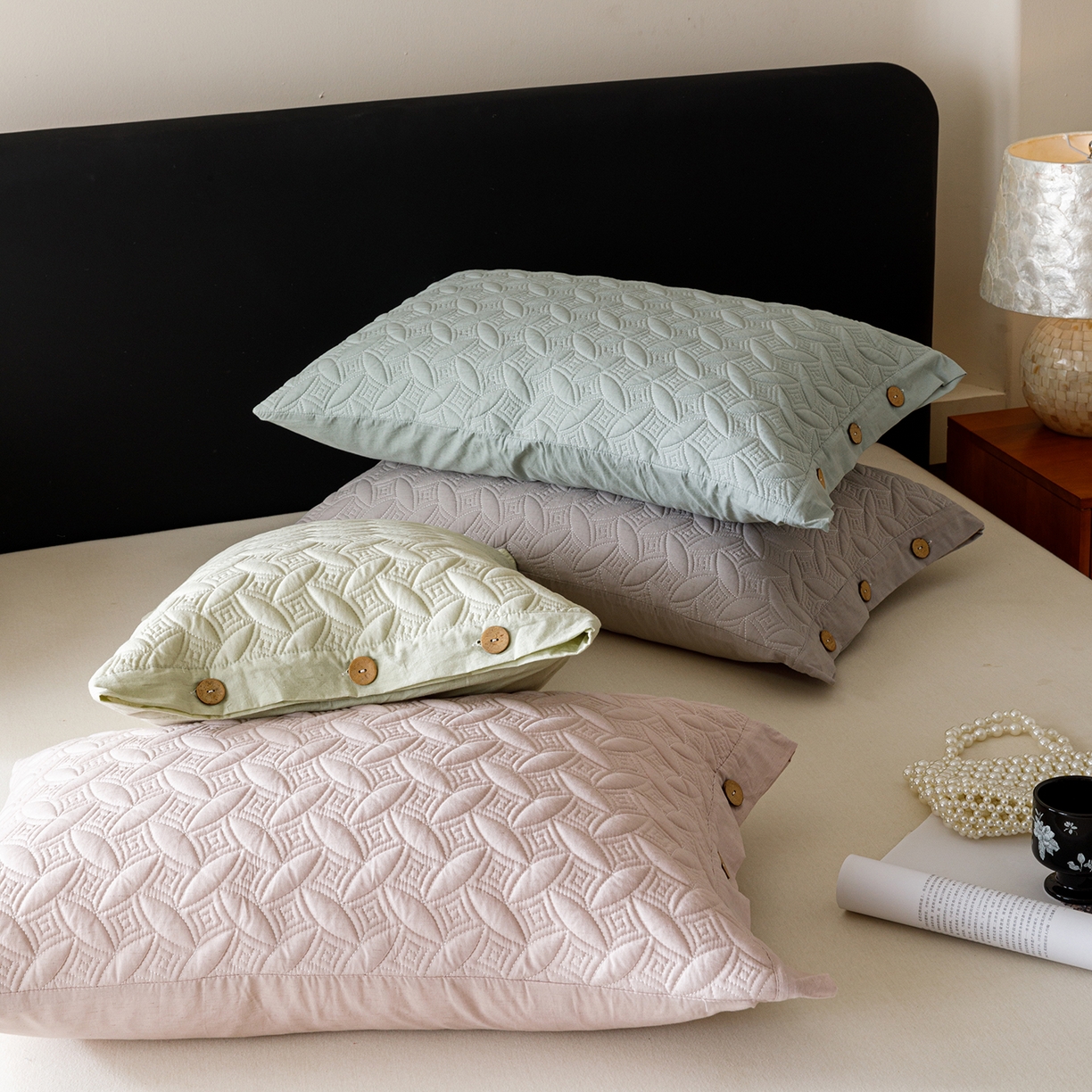 91家纺网 家纺一手货源 找家纺 爱港家纺 2025新款纯色棉麻亚麻枕套加厚绗缝夹棉双面高级枕头套 组合