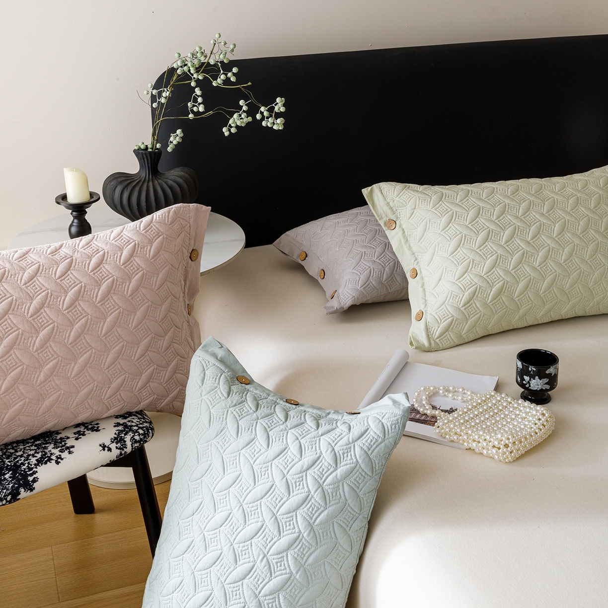 91家纺网 家纺一手货源 找家纺 爱港家纺 2025新款纯色棉麻亚麻枕套加厚绗缝夹棉双面高级枕头套 组合