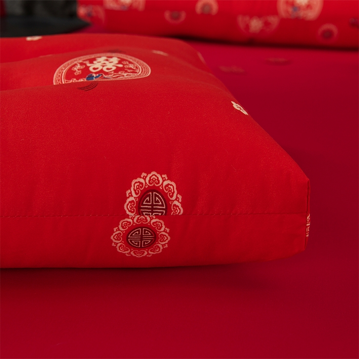 91家纺网 家纺一手货源 找家纺 圣靓 2025新款双喜护颈枕立体枕 枕头枕芯 囍枕定型低枕