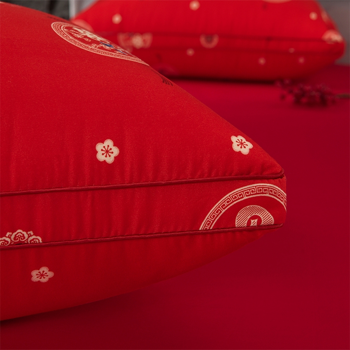 91家纺网 家纺一手货源 找家纺 圣靓 2025新款双喜护颈枕立体枕 枕头枕芯 囍枕立体高枕