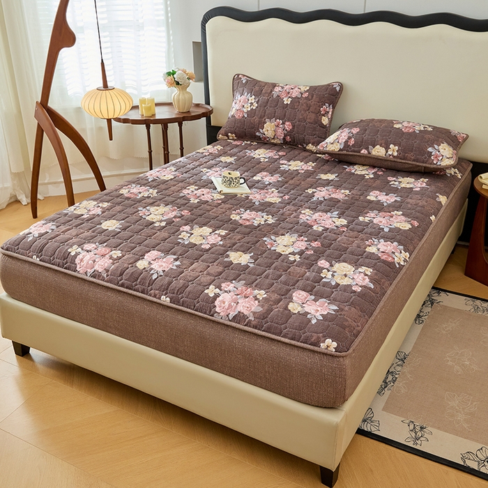 91家纺网 家纺一手货源 找家纺 （总）圣比熊 2025新款原麻夹棉床笠机洗家用防滑透气四季款加厚床罩床垫床单保护套三件套