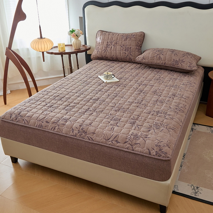 91家纺网 家纺一手货源 找家纺 圣比熊 2025新款原麻夹棉床笠机洗家用防滑透气四季款加厚床罩床垫床单保护套三件套 素锦