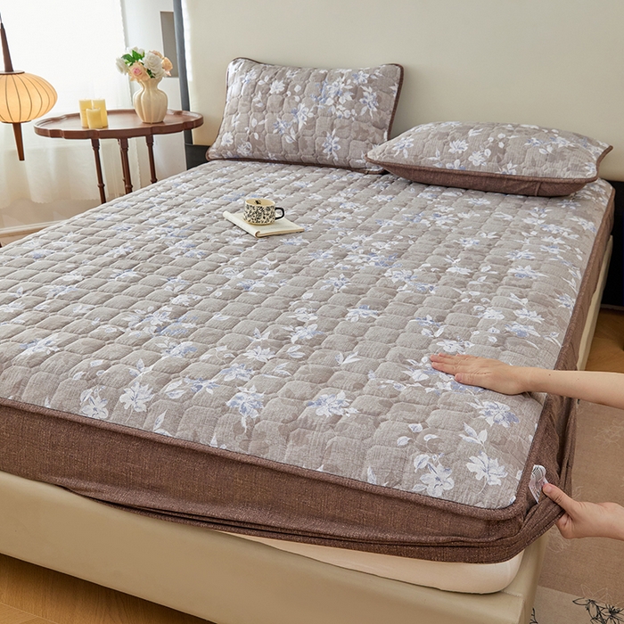 圣比熊 2025新款原麻夹棉床笠机洗家用防滑透气四季款加厚床罩床垫床单保护套三件套 漫步花丛-蓝