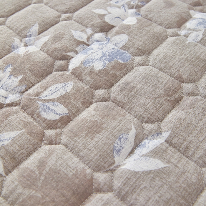 91家纺网 家纺一手货源 找家纺 圣比熊 2025新款原麻夹棉床笠机洗家用防滑透气四季款加厚床罩床垫床单保护套三件套 漫步花丛-蓝