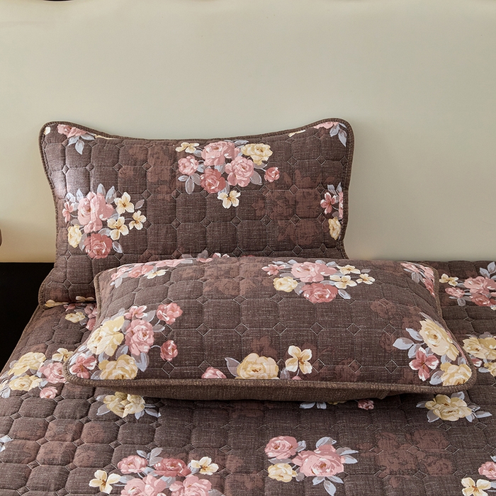 91家纺网 家纺一手货源 找家纺 圣比熊 2025新款原麻夹棉床笠机洗家用防滑透气四季款加厚床罩床垫床单保护套三件套 繁花