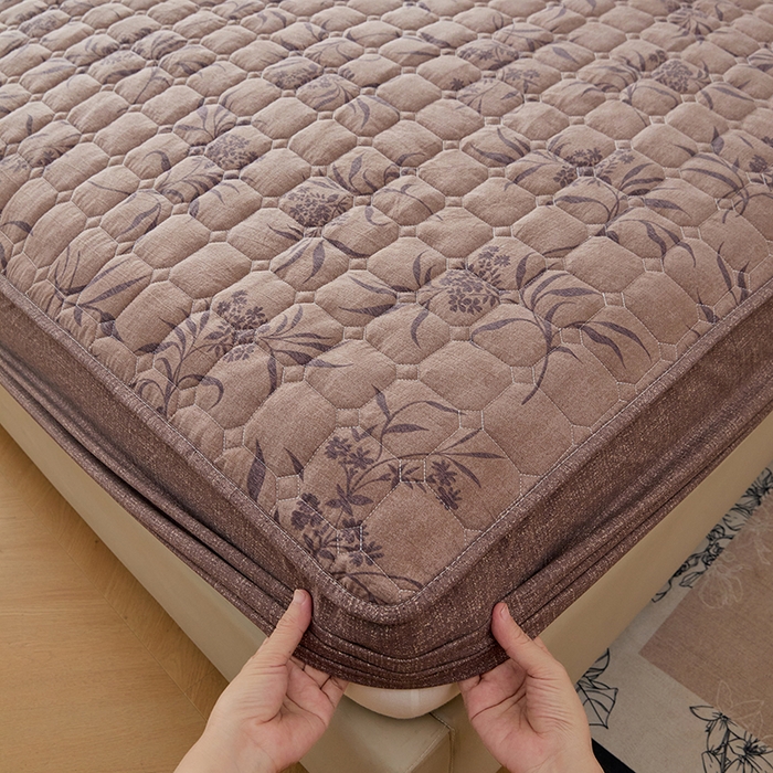 91家纺网 家纺一手货源 找家纺 圣比熊 2025新款原麻夹棉床笠机洗家用防滑透气四季款加厚床罩床垫床单保护套三件套 素锦