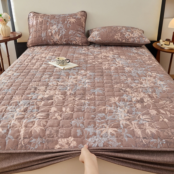 91家纺网 家纺一手货源 找家纺 圣比熊 2025新款原麻夹棉床笠机洗家用防滑透气四季款加厚床罩床垫床单保护套三件套 金枝玉叶