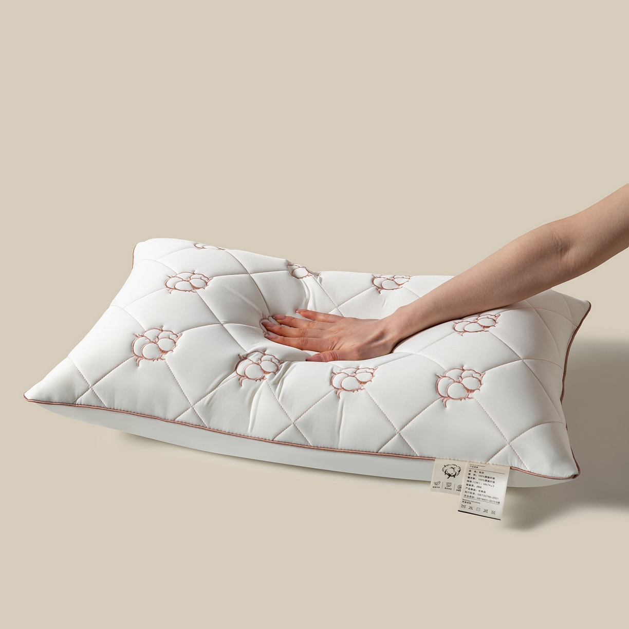 91家纺网 家纺一手货源 找家纺 小米枕芯 2025新款棉花刺绣枕枕头枕芯 棉花刺绣枕-单边低枕