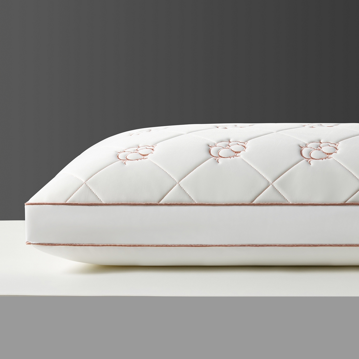 91家纺网 家纺一手货源 找家纺 小米枕芯 2025新款棉花刺绣枕枕头枕芯 棉花刺绣枕-立体高枕护颈