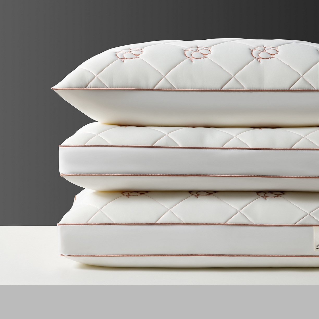 91家纺网 家纺一手货源 找家纺 小米枕芯 2025新款棉花刺绣枕枕头枕芯 棉花刺绣枕-单边低枕