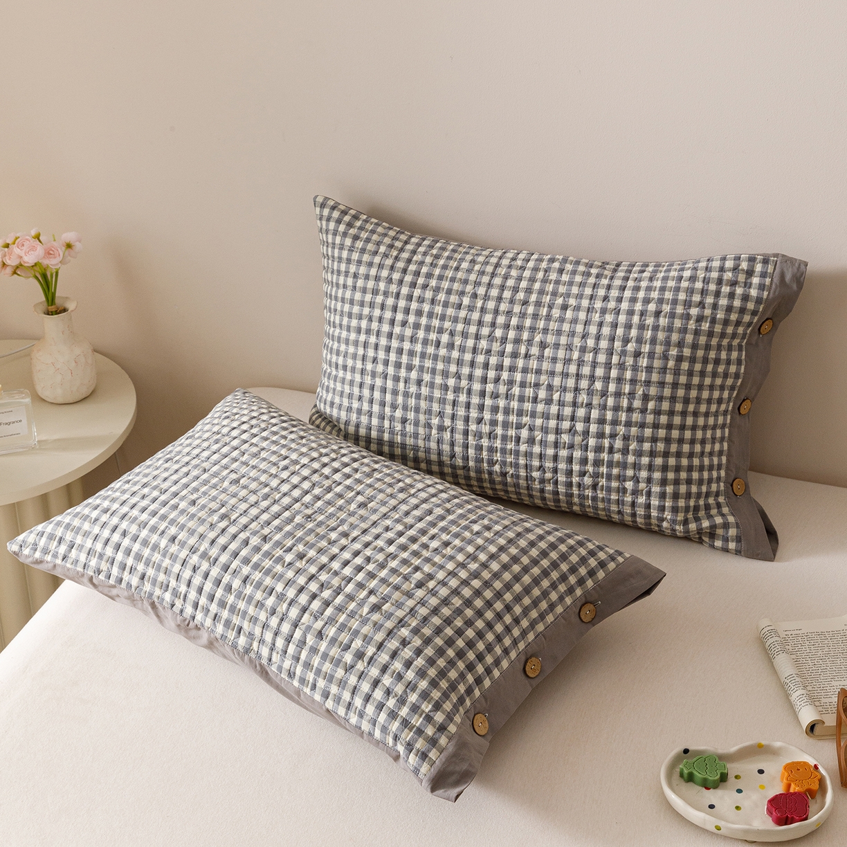 91家纺网 家纺一手货源 找家纺 爱港家纺 2025新款全棉色织水洗加厚绗缝夹棉防头油双面枕头套单品枕套单件枕套 格温特灰