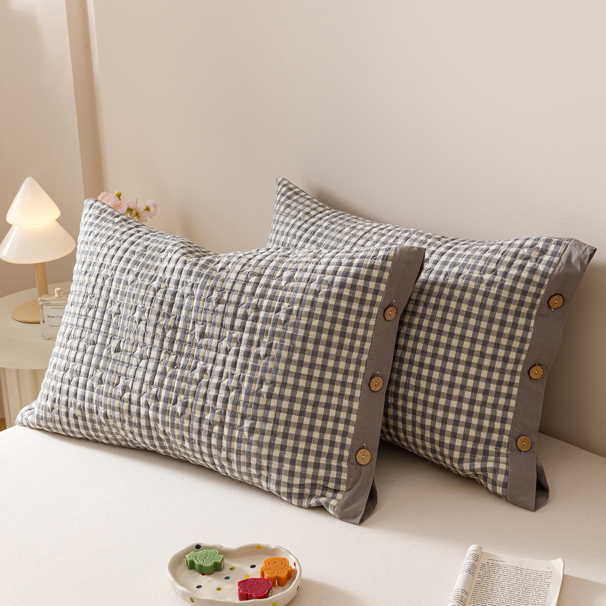 91家纺网 家纺一手货源 找家纺 爱港家纺 2025新款全棉色织水洗加厚绗缝夹棉防头油双面枕头套单品枕套单件枕套 格温特灰