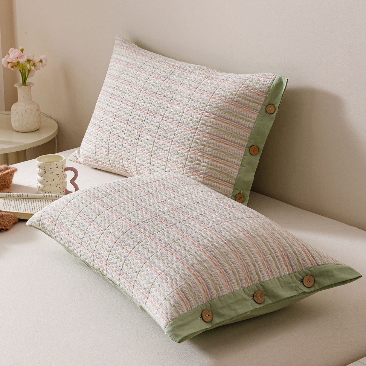 91家纺网 家纺一手货源 找家纺 爱港家纺 2025新款全棉色织水洗加厚绗缝夹棉防头油双面枕头套单品枕套单件枕套 小时代绿