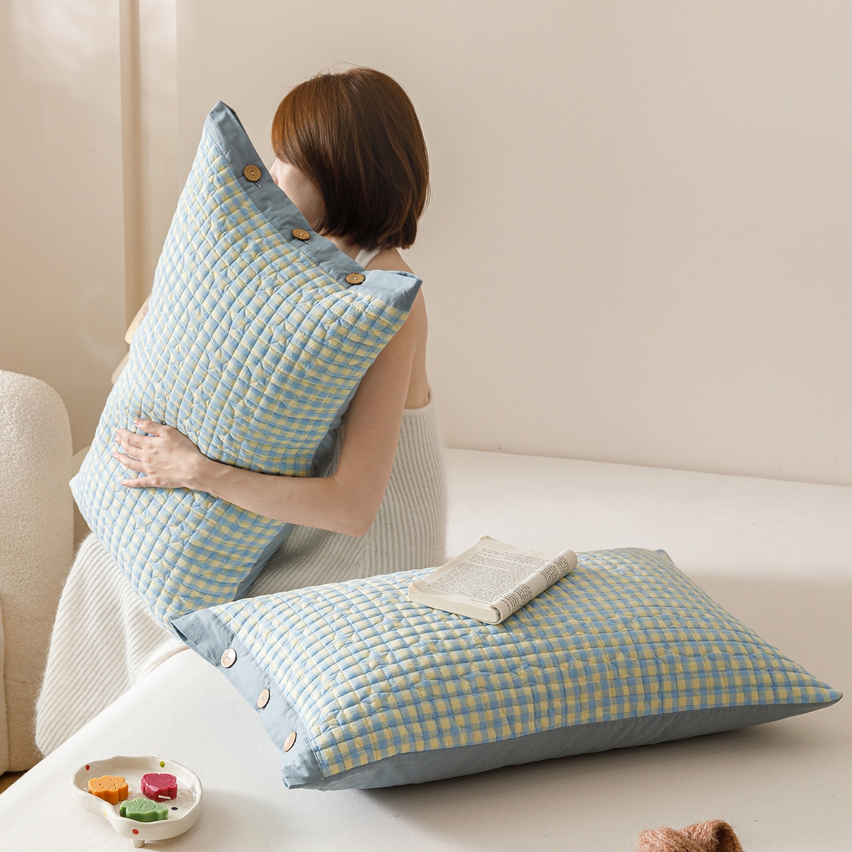 91家纺网 家纺一手货源 找家纺 爱港家纺 2025新款全棉色织水洗加厚绗缝夹棉防头油双面枕头套单品枕套单件枕套 格温特蓝