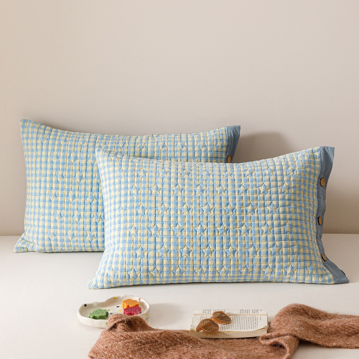 91家纺网 家纺一手货源 找家纺 爱港家纺 2025新款全棉色织水洗加厚绗缝夹棉防头油双面枕头套单品枕套单件枕套 格温特蓝