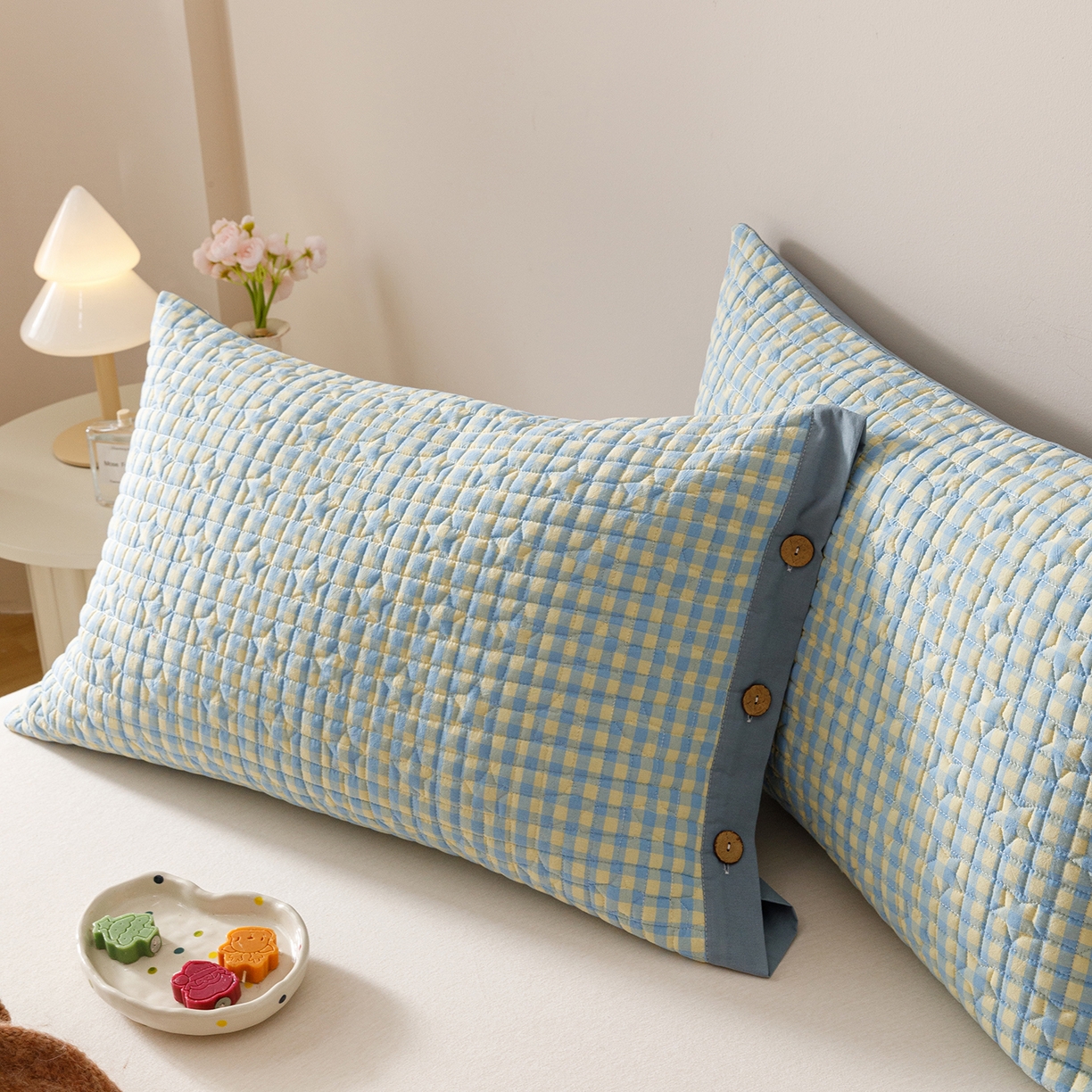 91家纺网 家纺一手货源 找家纺 爱港家纺 2025新款全棉色织水洗加厚绗缝夹棉防头油双面枕头套单品枕套单件枕套 格温特蓝