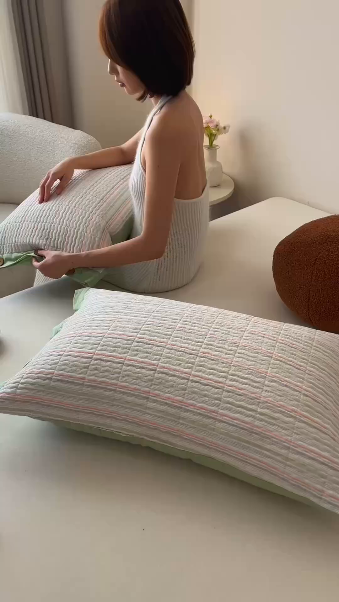 91家纺网 家纺一手货源 找家纺 爱港家纺 2025新款全棉色织水洗加厚绗缝夹棉防头油双面枕头套单品枕套单件枕套 小时代绿