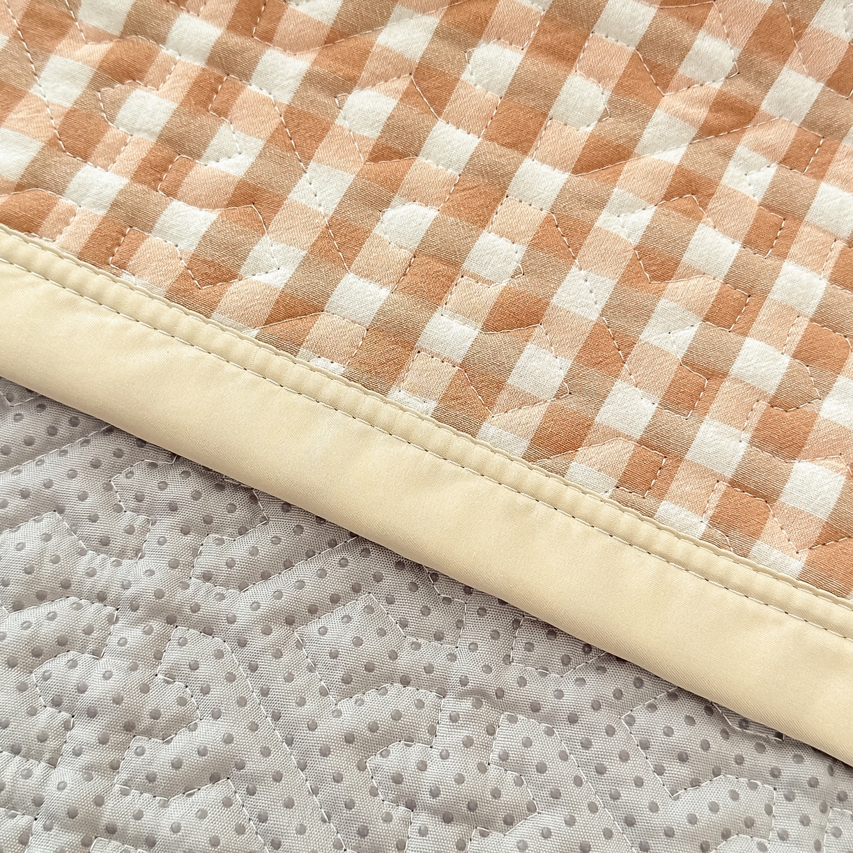 91家纺网 家纺一手货源 找家纺 手艺人家纺 2025新款全棉夹棉绗缝印花床盖炕盖系列 SX03