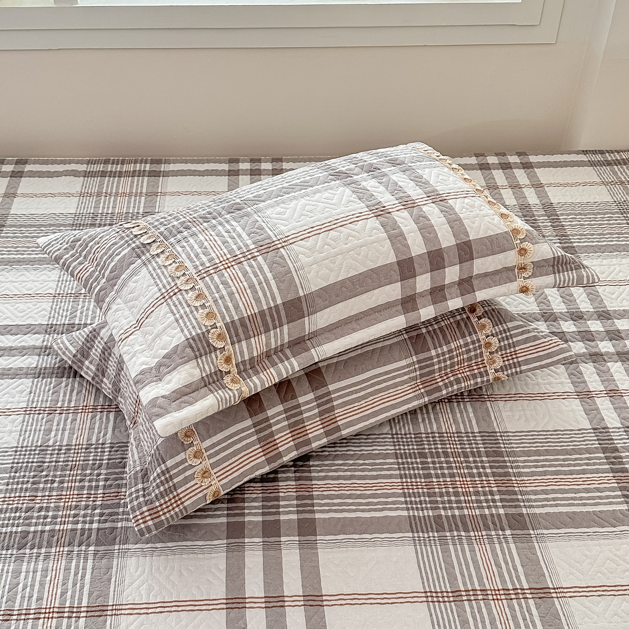 91家纺网 家纺一手货源 找家纺 手艺人家纺 2025新款全棉夹棉绗缝印花床盖炕盖系列 SX05