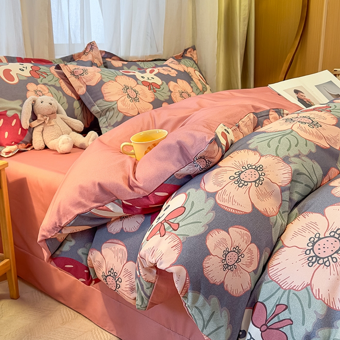 91家纺网 家纺一手货源 找家纺 丝芙妮家居（原乐视家纺） 2025新款全棉磨毛多规格单被套 草莓兔兔-蓝