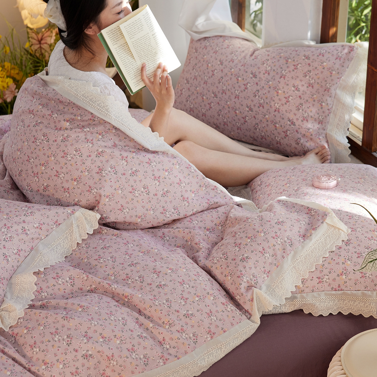 91家纺网 家纺一手货源 找家纺 梵克保罗 2026春夏新品韩版全棉纯棉双层纱镂空花边系列四件套 蔷薇花园