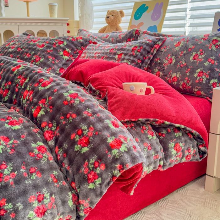 梵克保罗 2025秋冬新款牛奶绒泡泡绒印花卡通花卉兔毛外贸跨境单枕套单被套小号三件套四件套 花仙子