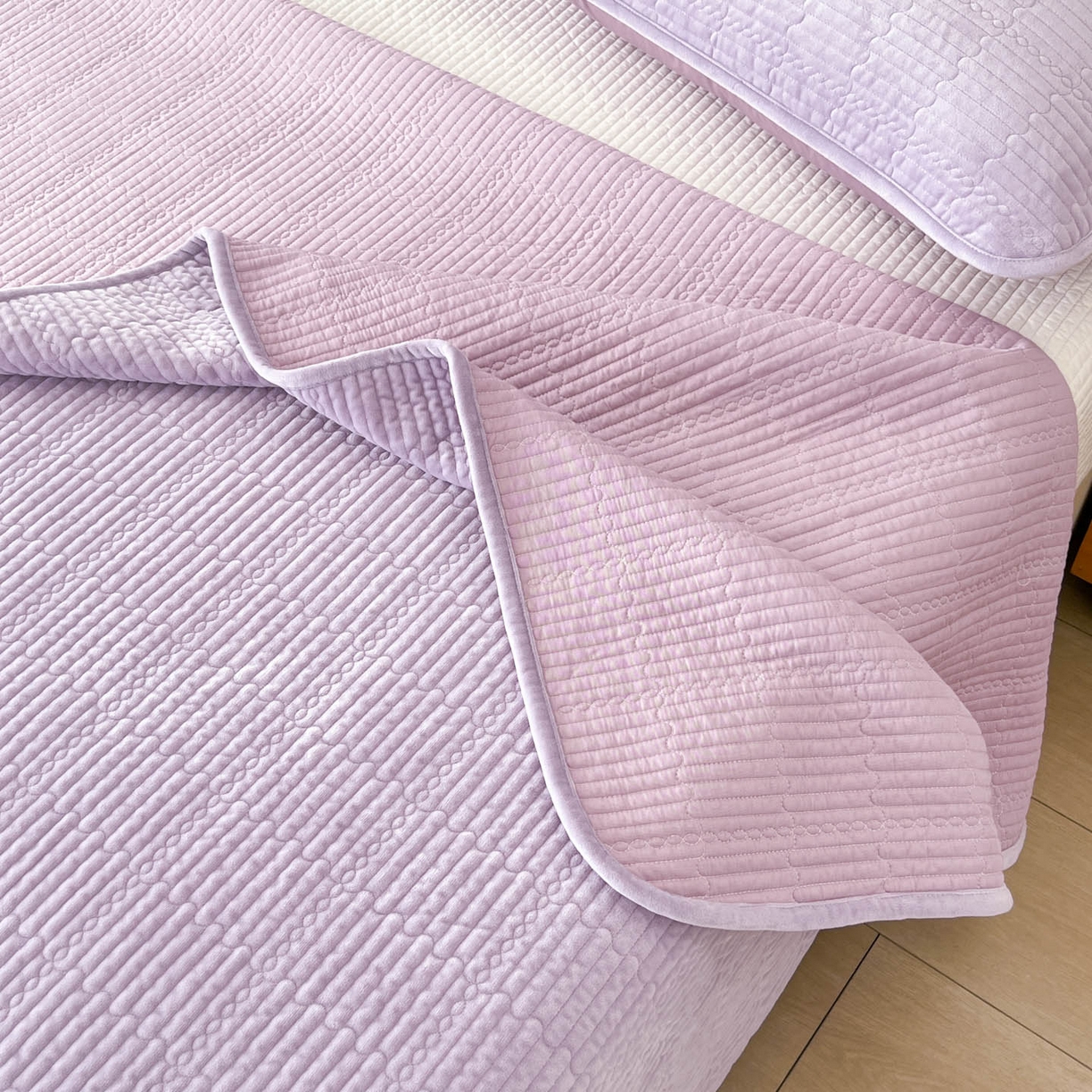 91家纺网 家纺一手货源 找家纺 沐纯家居 2025新款婴儿绒天丝水洗床盖三件套-赫拉 赫拉-香芋紫