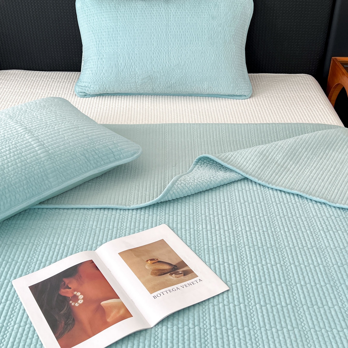 91家纺网 家纺一手货源 找家纺 沐纯家居 2025新款婴儿绒天丝水洗床盖三件套-赫拉 赫拉-孔雀绿