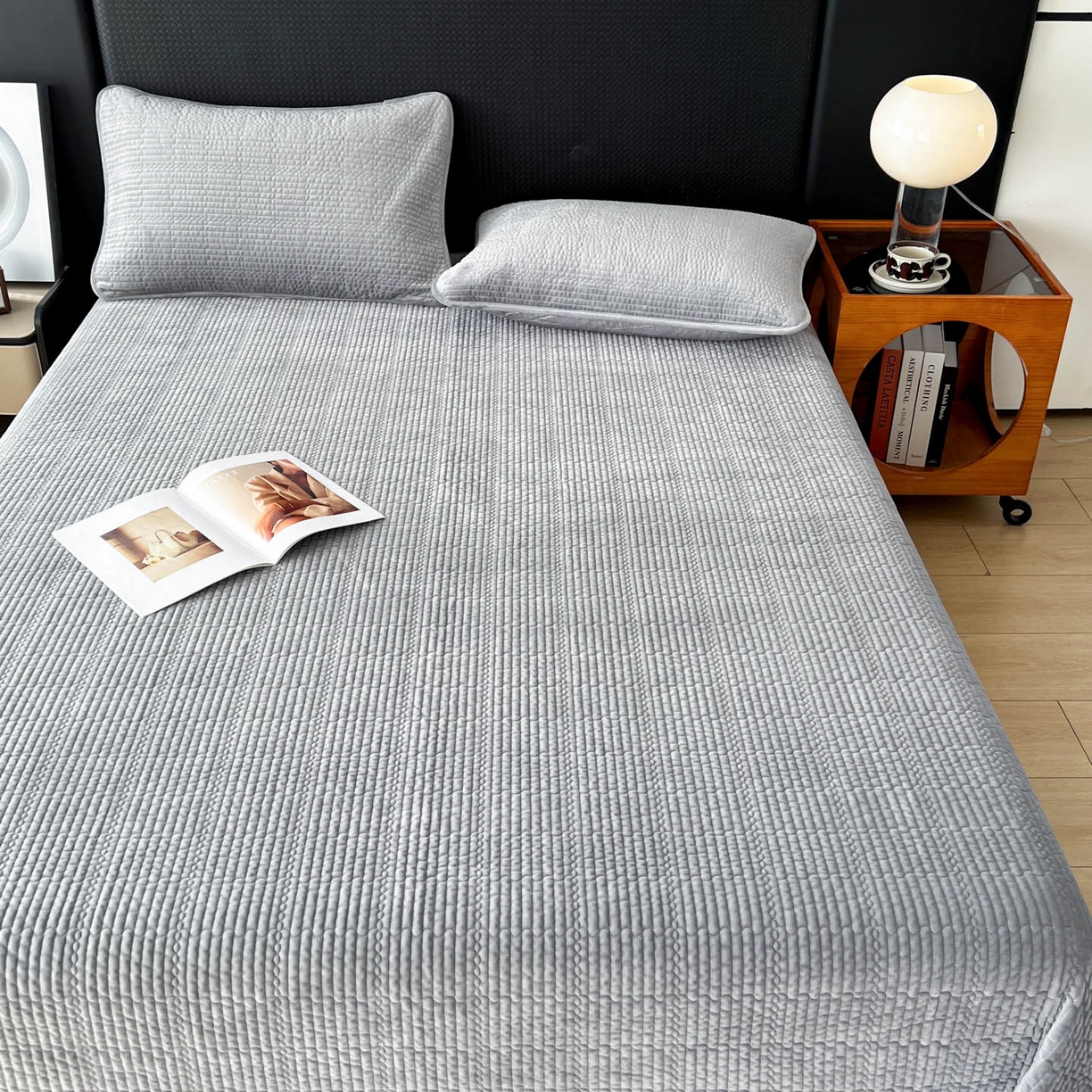 91家纺网 家纺一手货源 找家纺 沐纯家居 2025新款婴儿绒天丝水洗床盖三件套-赫拉 赫拉-高级灰