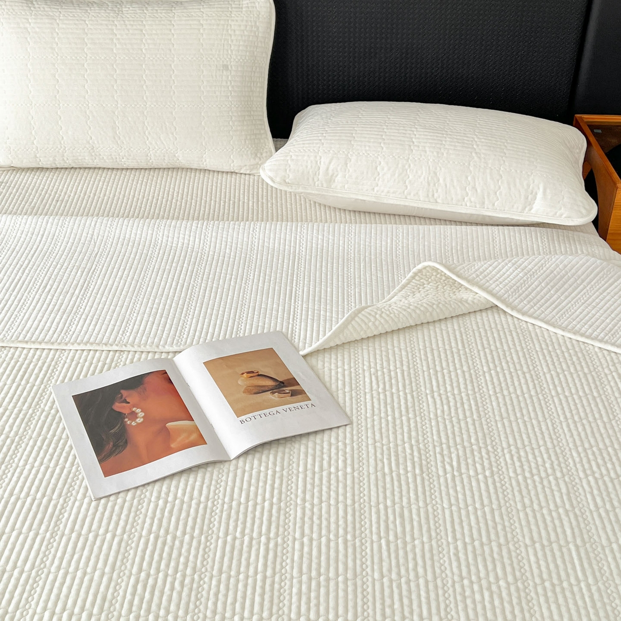 91家纺网 家纺一手货源 找家纺 沐纯家居 2025新款婴儿绒天丝水洗床盖三件套-赫拉 赫拉-珍珠白