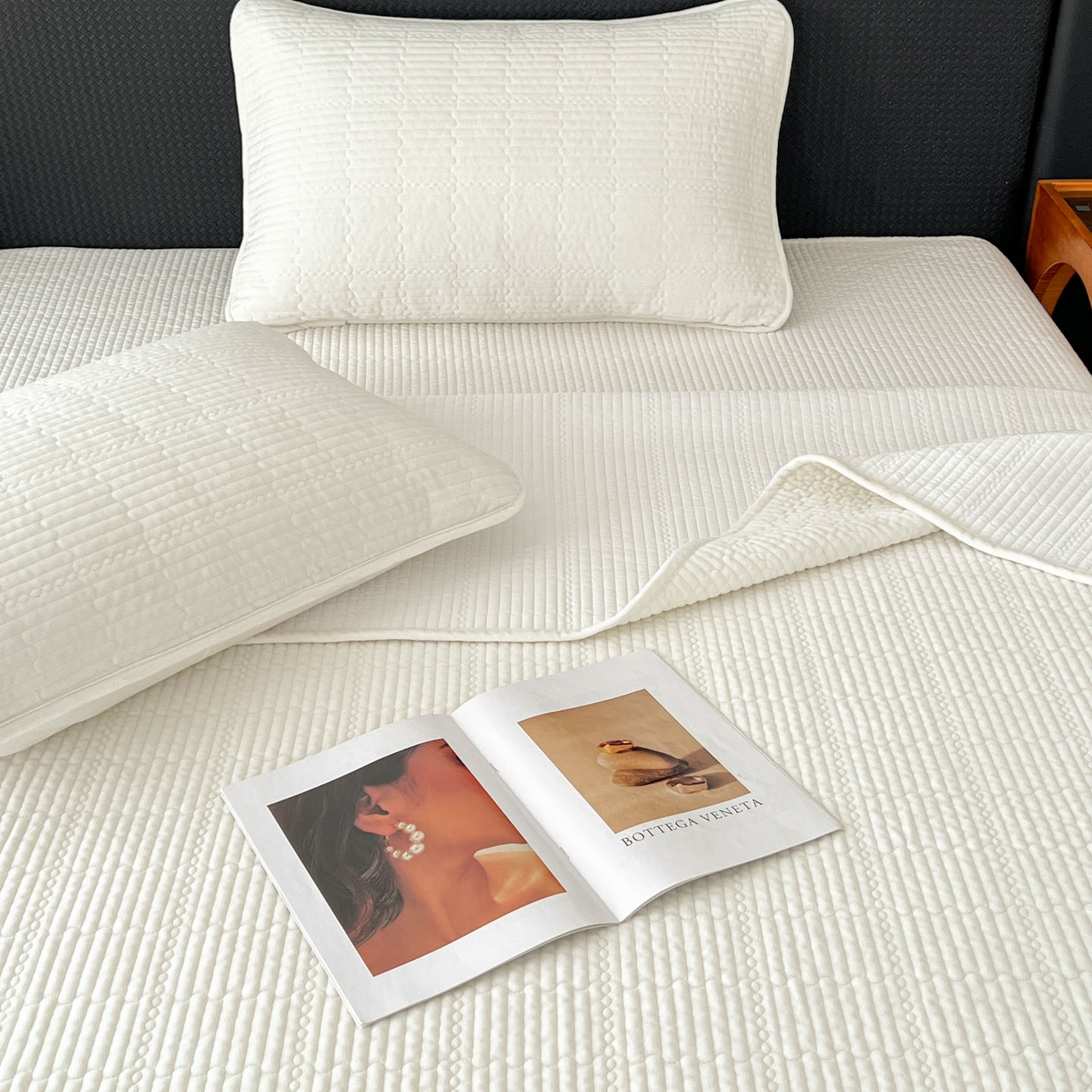 91家纺网 家纺一手货源 找家纺 沐纯家居 2025新款婴儿绒天丝水洗床盖三件套-赫拉 赫拉-珍珠白