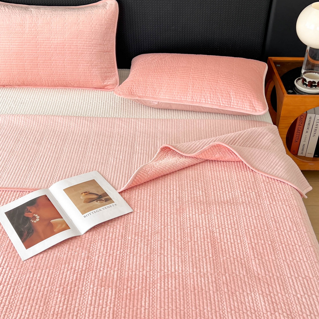 91家纺网 家纺一手货源 找家纺 沐纯家居 2025新款婴儿绒天丝水洗床盖三件套-赫拉 赫拉-樱花粉