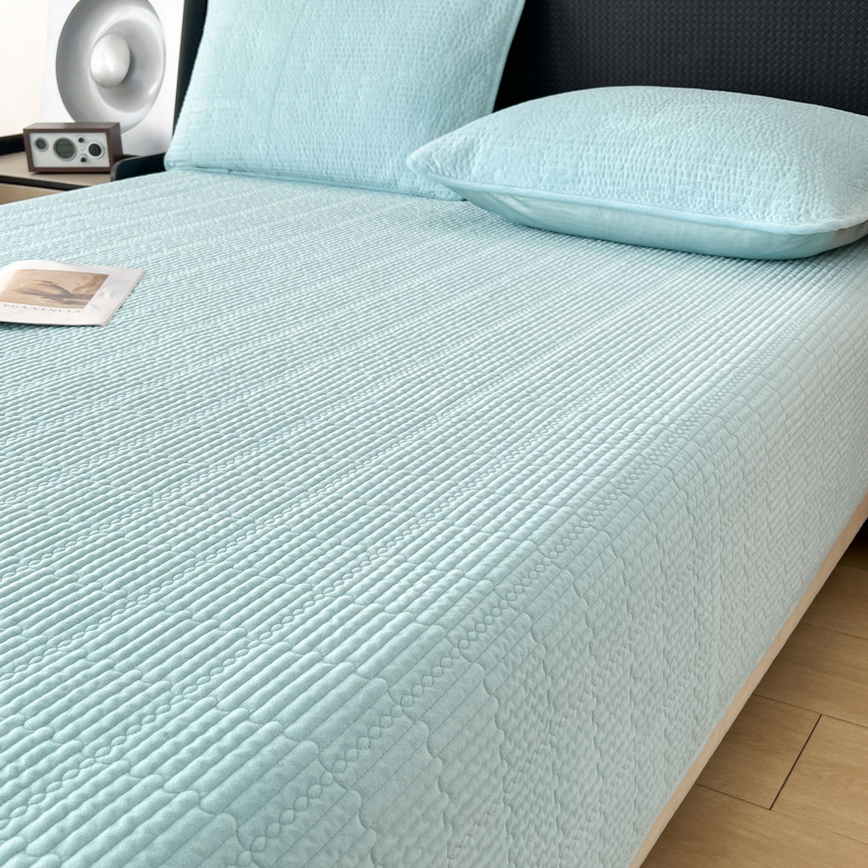 91家纺网 家纺一手货源 找家纺 沐纯家居 2025新款婴儿绒天丝水洗床盖三件套-赫拉 赫拉-孔雀绿