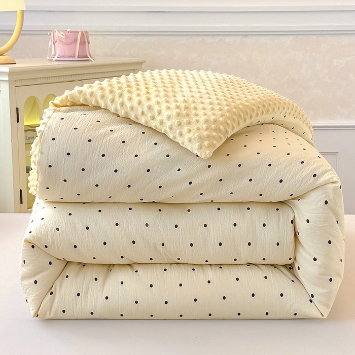 91家纺网 家纺一手货源 找家纺 （总）好梦来家纺（原锦茂家纺） 2025新款水洗高克重双层纱豆豆被子加厚保暖被芯春秋被冬被